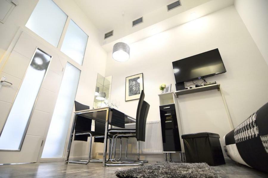 Lea Apartment - Free Parking In Front For 2 Cars Zagreb Exterior foto